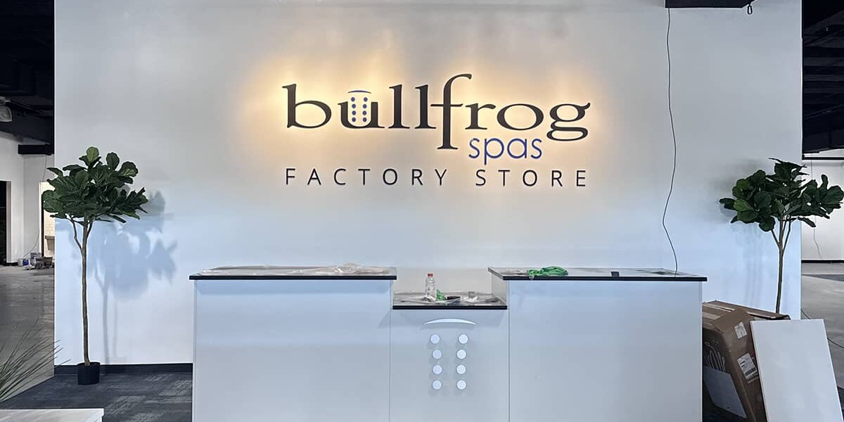 bullfrog spas factory store reception desk